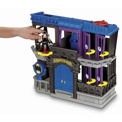 Gotham City Jail opening the cell doors