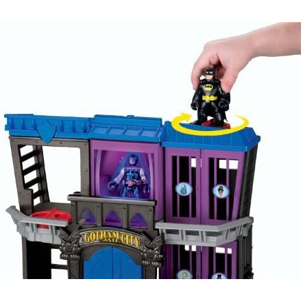Gotham City Jail powering up Bane