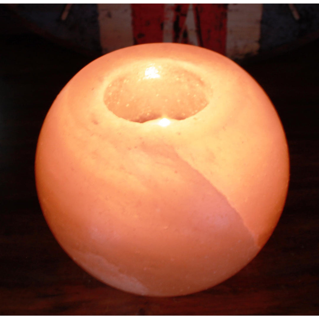 Rock salt candle holder